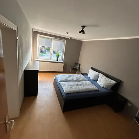 Ferien- Und Monteurswohnung *